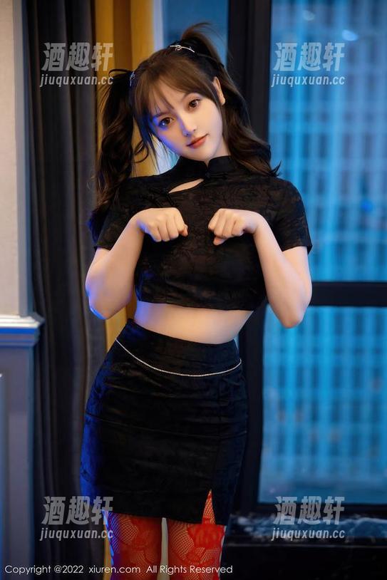 秀人网 - 灰丝图集：邹晶晶女王的时髦化身，是时候一起‘巡演’了