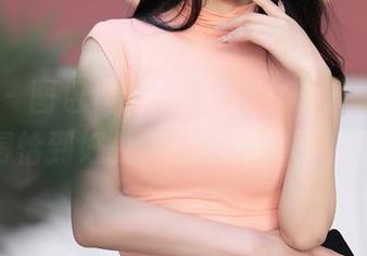 秀人网 – 图包里的陈雅漫VICKY，护士装扮得恰到好处，诱惑却又不张扬。