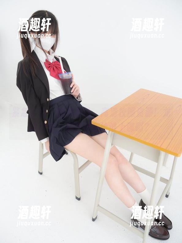 紧急企划 - 随时随地，高清校服资源！龙崎聆音，你这是在给谁上课啊？