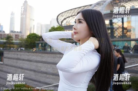 蜜桃社-缇娜美Tinami 蜜桃社 - 我说这个套装,原图里看起来太调皮了吧,缇娜美Tinami果然不简单。