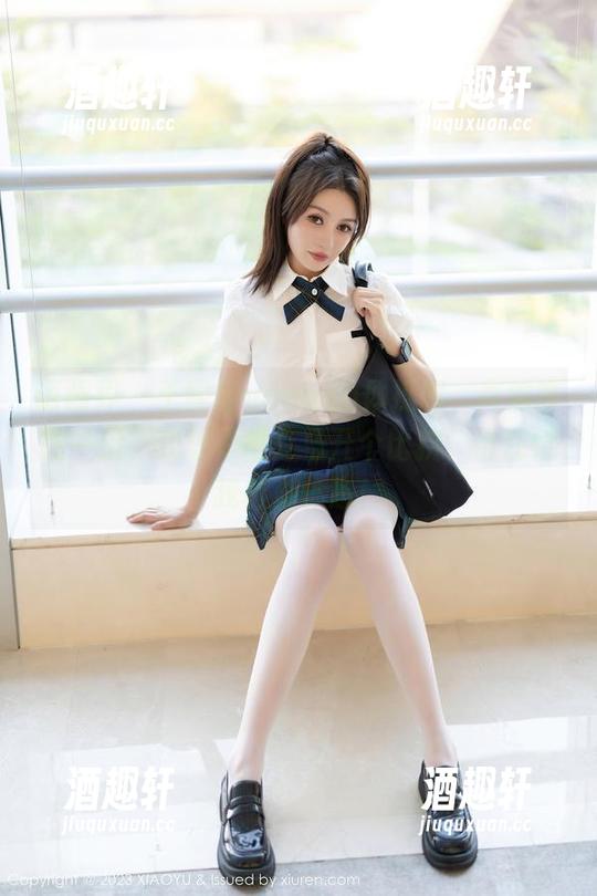 语画界 - 王馨瑶yanni的体操服，高清原图一出，我恨不得立马开个比拼，谁还给我检查体态！