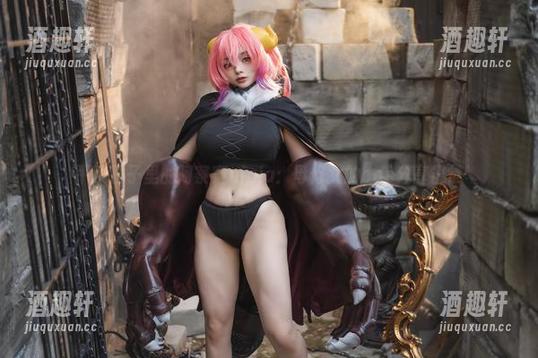 平淡日子里的阿寨寨ninja：母修女的cos分享日常