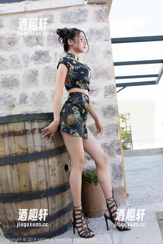 魅妍社-易阳Silvia 魅妍社 - 易阳Silvia的学妹:这图片让我想起了那些青涩的年华,分享得来真的值得!