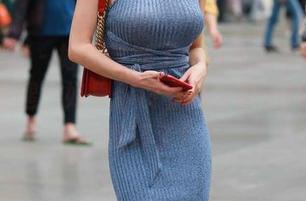 魔镜街拍 – 婷婷更新了！白色吊带连衣裙+黑丝美腿，如果你没看到，那你的眼睛可能坏了！
